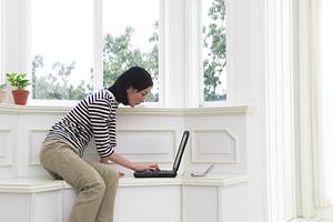 コスメポーチの選び方｜機能性とデザイン性を兼ね備えたアイテムを紹介